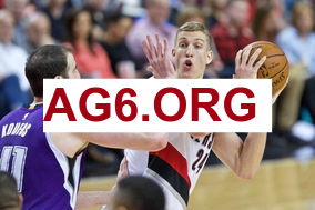 NCAA女篮爆发激烈冲突，一女裁判被球员击晕在地&8人被驱逐